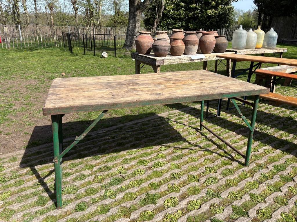 3 oude markttafels inklapbaar. IJzeren onderstel, Ophalen