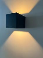 Moderne Zwarte Kubus Wandlamp - Up & Down Lichteffect, Ophalen, Zo goed als nieuw, Metaal