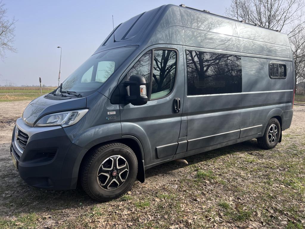 Fiat Ducato | 60.000 km | 2018 | E6 | 136 PK | Off Grid |CNG, Buscamper of Camperbus, Tot en met 2, Bedrijf, Airbags