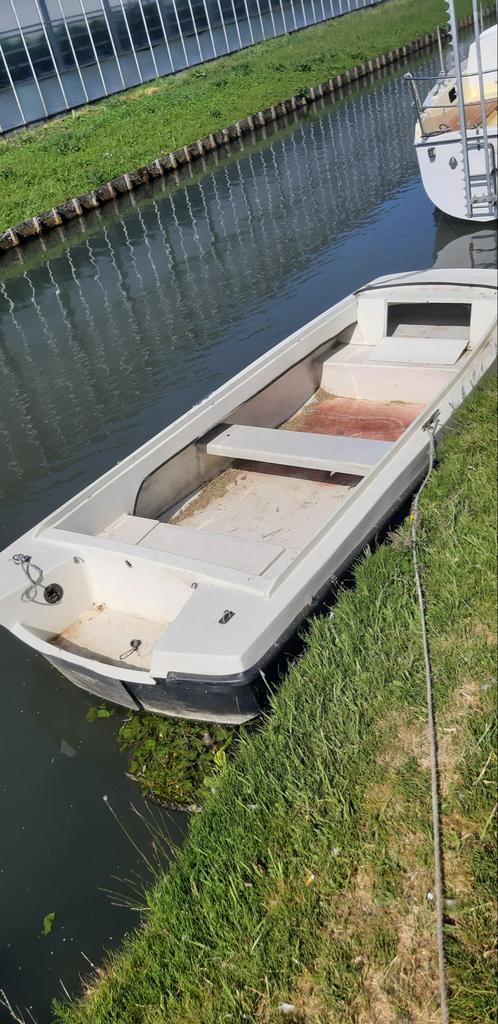 Robuuste polyester boot - Ideaal voor vissen of recreatie, Watersport en Boten, Ophalen, Gebruikt, Overige typen, Motorboot