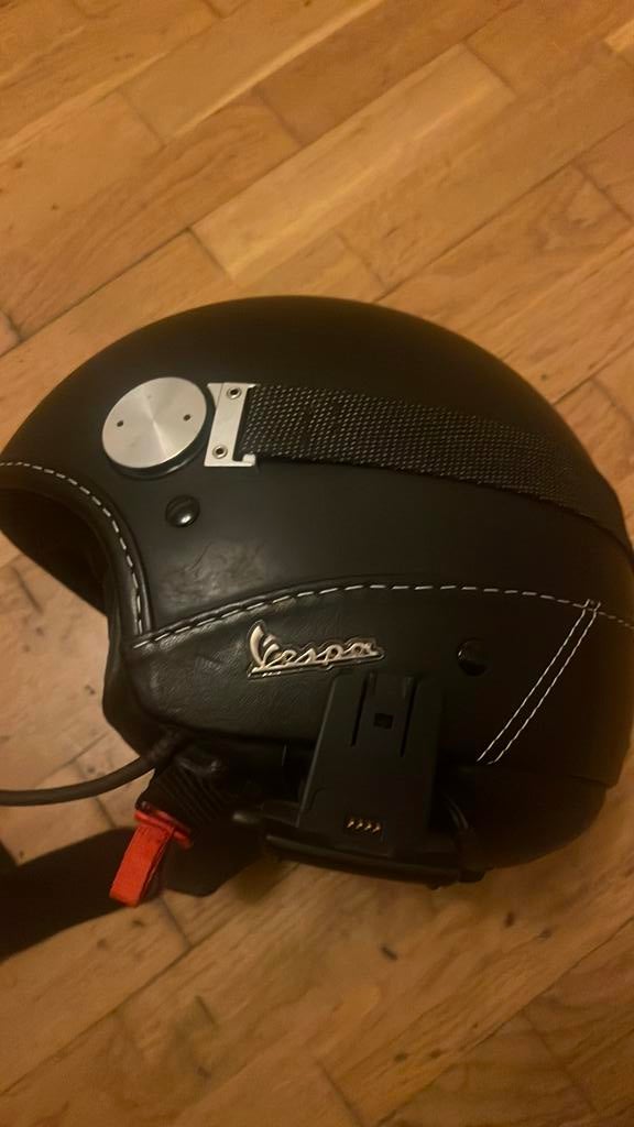 Vespa helm originale van Italië L, Fietsen en Brommers, Ophalen, Zo goed als nieuw