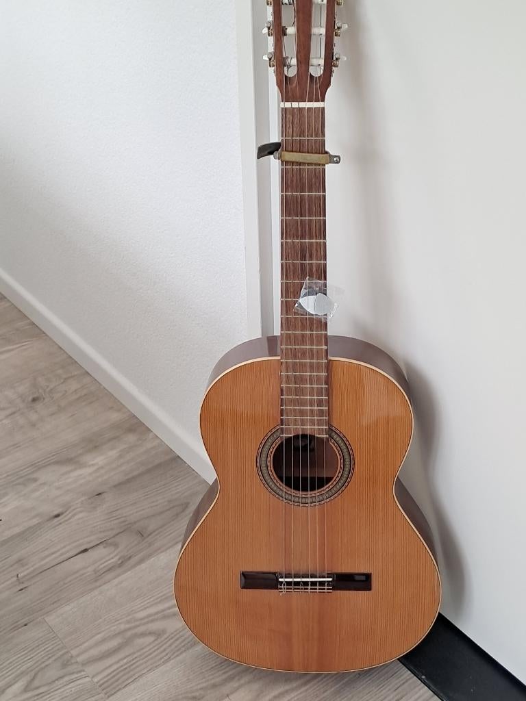 Klassieke Alhambra gitaar model 1C naturel, Muziek en Instrumenten, Snaarinstrumenten | Gitaren | Akoestisch, Ophalen, Zo goed als nieuw