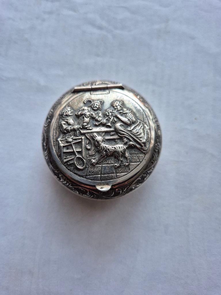 Tabaksdoosje, Verzamelen, Rookartikelen, Aanstekers en Luciferdoosjes, Ophalen of Verzenden, Gebruikt, Tabaksdoos of Verpakking