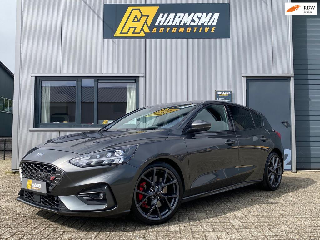Ford Focus - 2.3 EcoBoost ST-3 | B&O | Keyless | PDC | LED, Auto's, 1408 kg, Gebruikt, Zwart, 4 cilinders