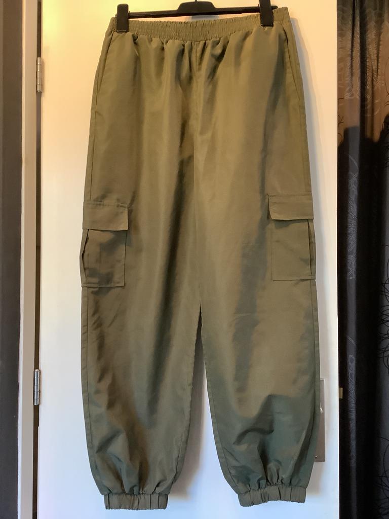 Groene cargo broek met elastische tailleband - Studio, Maat 38/40 (M), Ophalen of Verzenden, Zo goed als nieuw, Lang