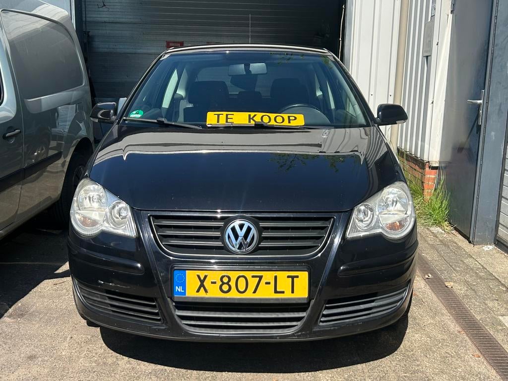 Volkswagen Polo 1.2 44KW 2009 Zwartapk05-02-2027, Auto's, Voorwielaandrijving, 989 kg, 1198 cc, Zwart