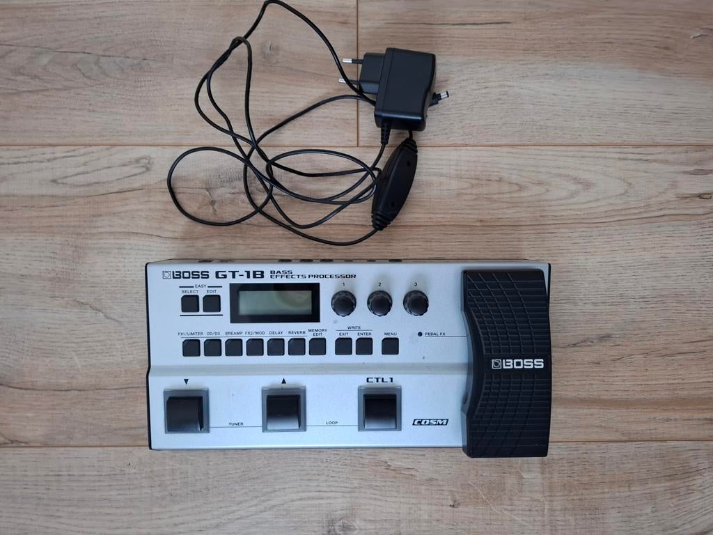 Boss GT-1B Bass Effects Processor - Multi-effectpedaal, Muziek en Instrumenten, Effecten, Ophalen of Verzenden, Gebruikt, Multi-effect