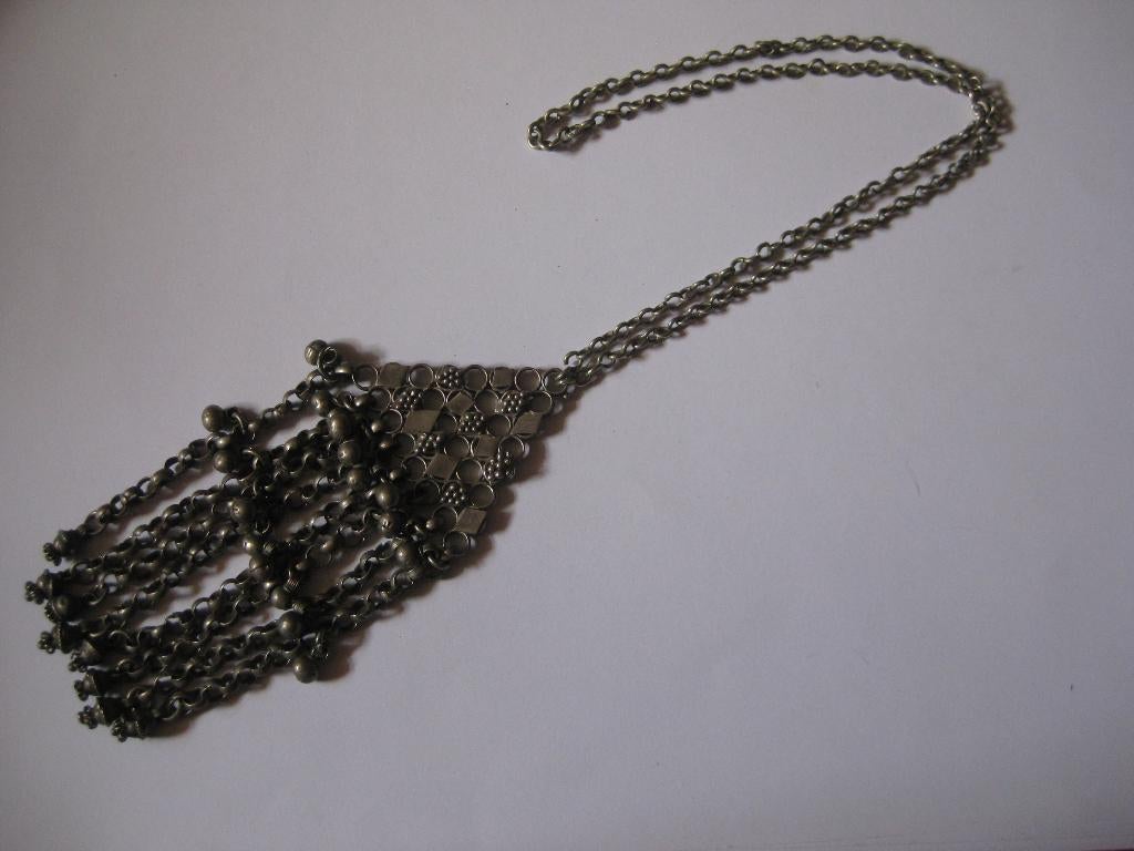Vintage India ketting met hanger - zilverkleurig, Sieraden, Tassen en Uiterlijk, Kettingen, Ophalen, Zo goed als nieuw, Zilver