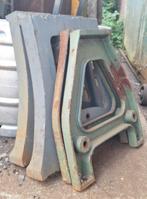 Gietijzeren onderstellen, Ophalen