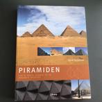 John Desalvo - Piramiden, Ophalen of Verzenden, Zo goed als nieuw, J. Desalvo, Afrika