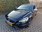 Volvo V40 1.5 T3 152PK Geartronic 2019 Zwart, 1498 cc, Zwart, 4 cilinders, 700 kg