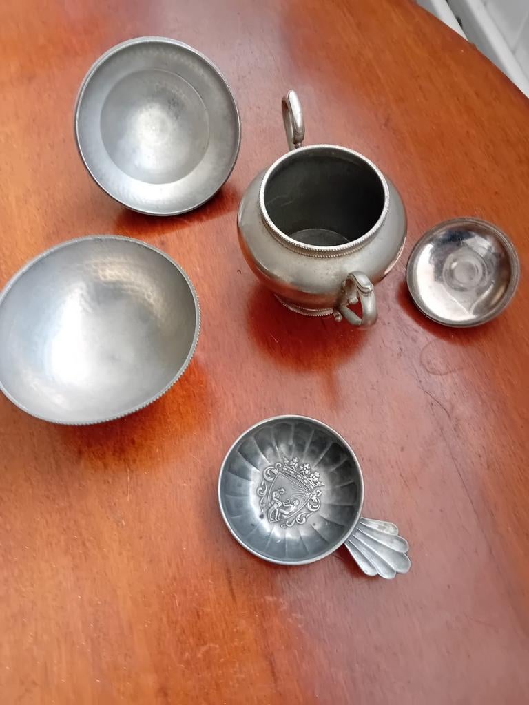 Vintage tinnen theepot, suikerpot en asbak - Meeuwens & Zoon, Ophalen of Verzenden