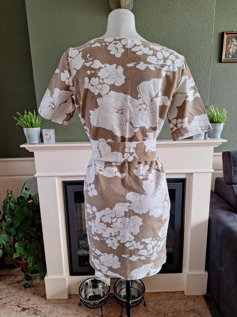 Purdey mooie bruin crème jurk riem M 38 40, Kleding | Dames, Jurken, Maat 38/40 (M), Bruin, Verzenden, Zo goed als nieuw