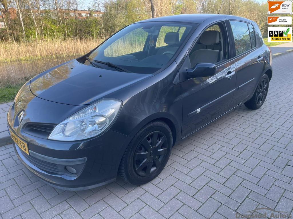 Renault Clio 1.6-16V Dynamique Luxe Automaat 5-deurs, 535 kg, Gebruikt, 4 cilinders, 1165 kg