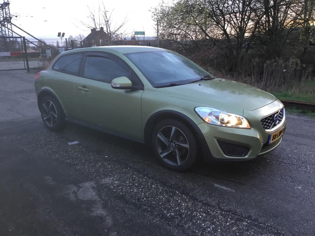 Volvo C30 1.6 2010 Groen, Auto's, Voorwielaandrijving, 1596 cc, Zwart, 4 stoelen