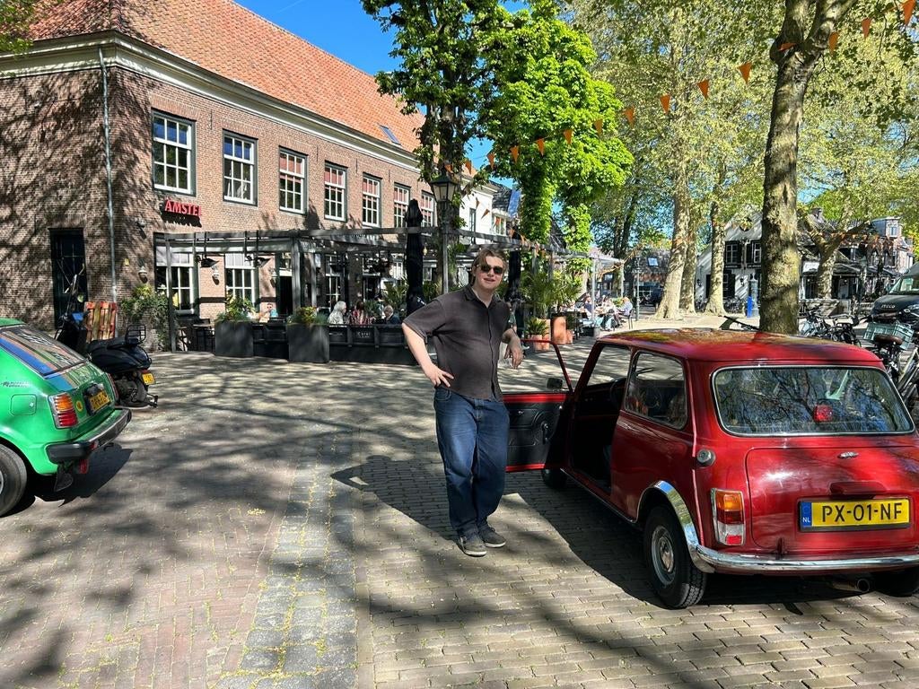 Classic Mini (1981) met 1275cc motor, APK tot 11-11-2027, Auto's, Mini, Voorwielaandrijving, Zwart, 4 cilinders, 590 kg