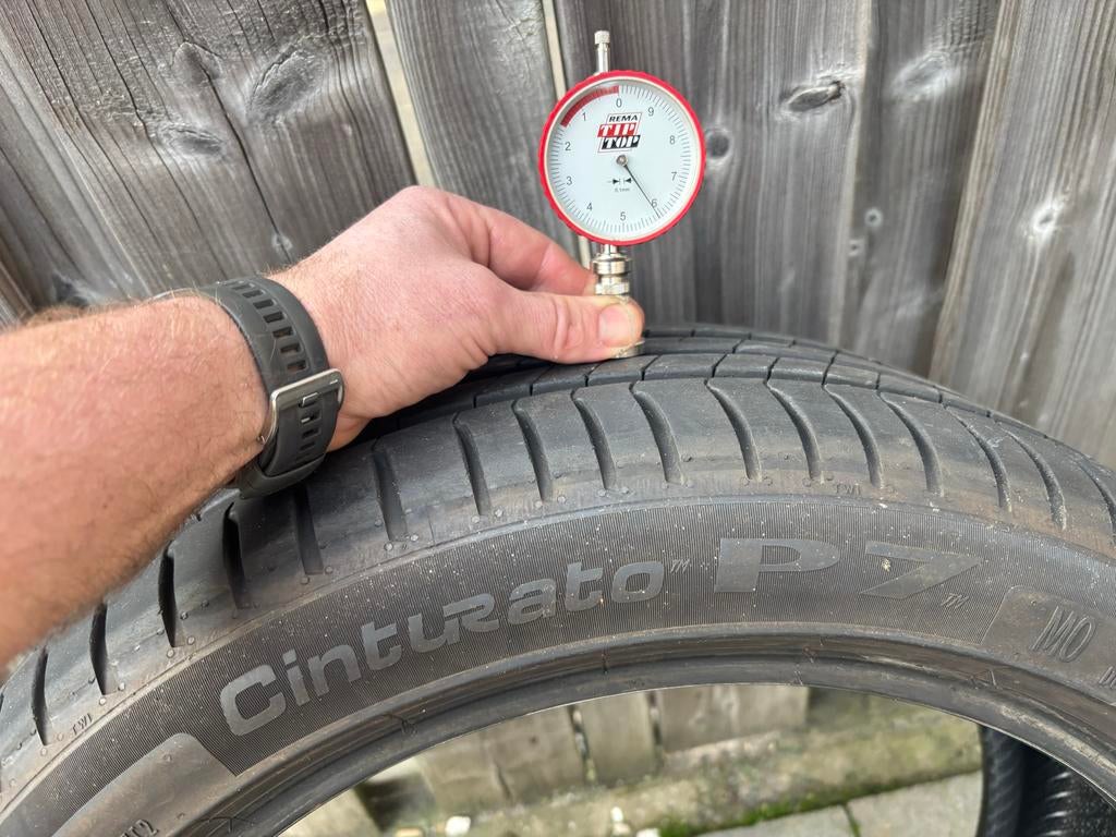 2 Pirelli Cinturato P7 245/40 R18  en 2 maat 225/45 r18, Ophalen of Verzenden, Gebruikt