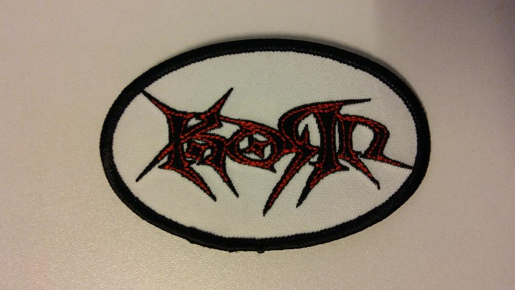 Korn Nu metal hardrock ronde logo patch embleem kleding 2001, Ophalen of Verzenden, Nieuw, Kleding
