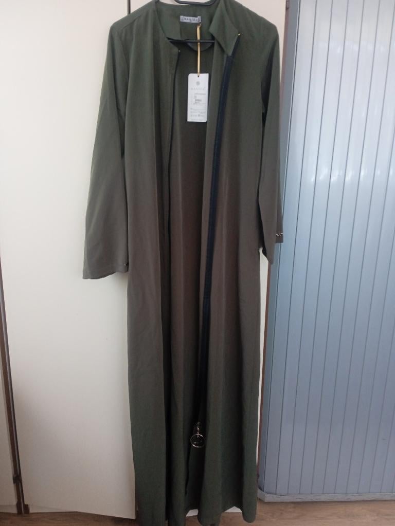 Nieuwe lange khaki abaya jacket met rits (38), Maat 38/40 (M), Verzenden, Bagiza, Nieuw