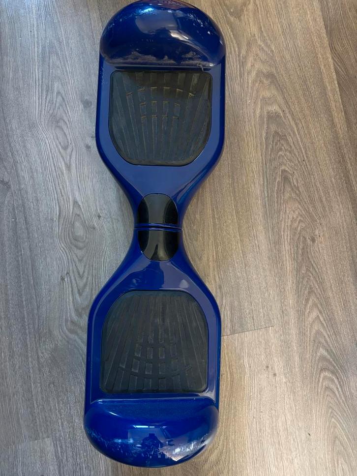 Hoverboard met lader en handleiding (DEFECTE ACCU), Fietsen en Brommers, Overige Fietsen en Brommers, Gebruikt, Ophalen