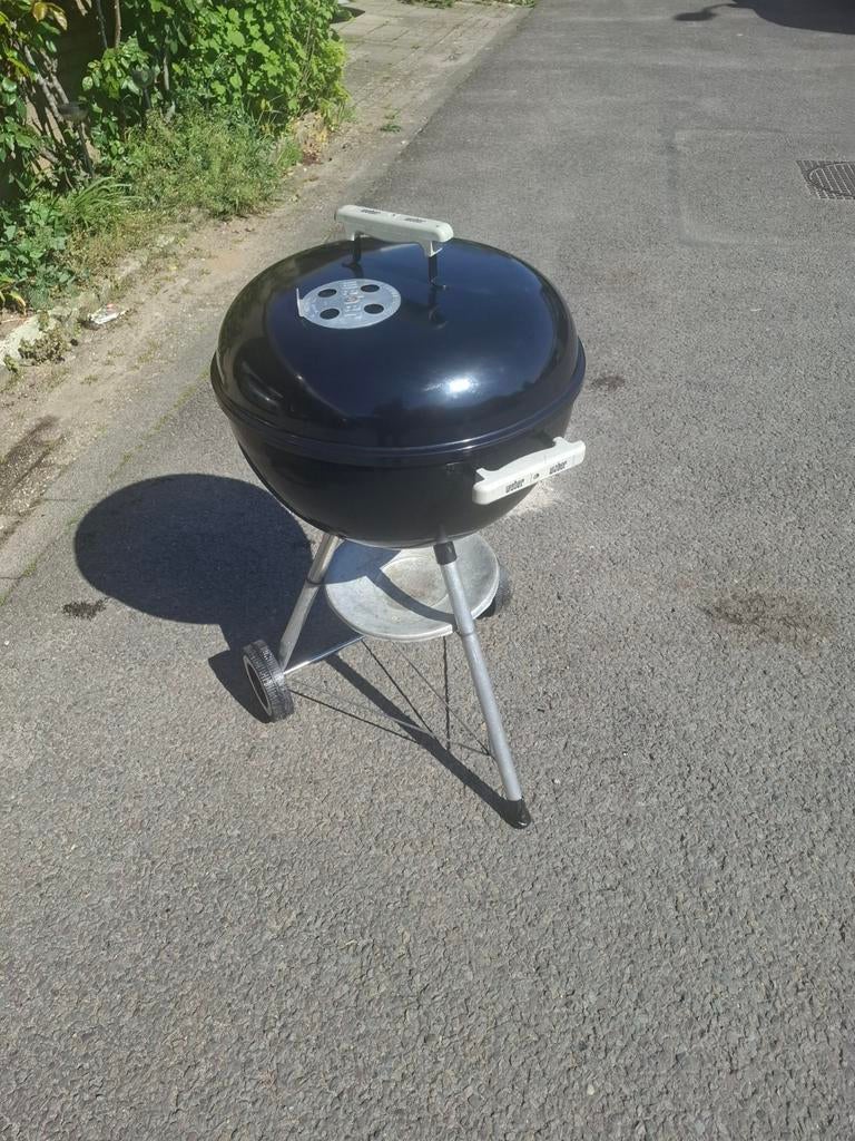 Weber barbecue - mist dopje op poot, Ophalen, Gebruikt, Weber