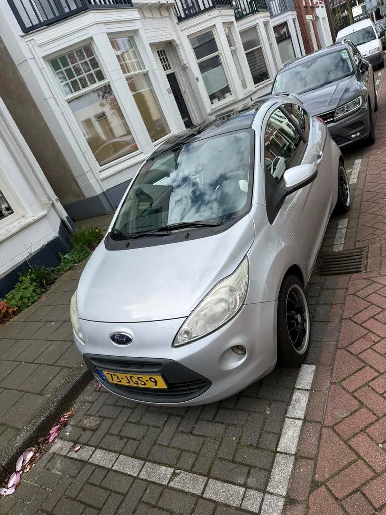 Ford Ka 1.2 51KW 2009 Grijs, Auto's, Ford, Voorwielaandrijving, 1242 cc, 4 cilinders, 4 stoelen