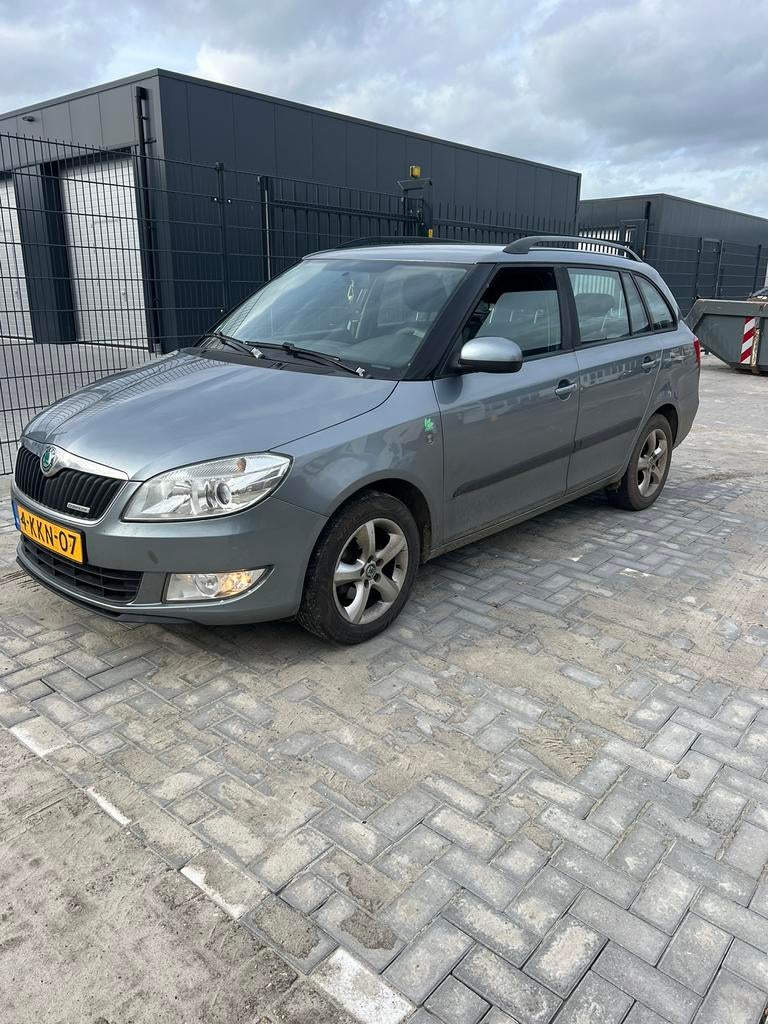 Skoda Fabia 1.2 TDI 55KW Greenline Combi 2012 Grijs, Auto's, Voorwielaandrijving, 1199 cc, 600 kg, 29 km/l