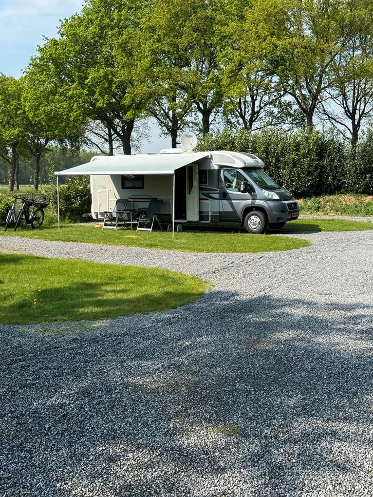 Omnistore luifel met kleine knikken, functioneert goed, Caravans en Kamperen, Camper-accessoires, Gebruikt, Ophalen of Verzenden