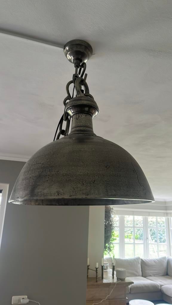 2 mooie grote hanglampen, Ophalen, Overige materialen, Gebruikt, 50 tot 75 cm