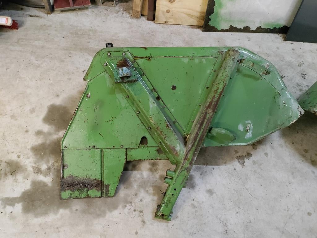 Fendt 100 serie set spatborden rolbeugel trekbek, Ophalen