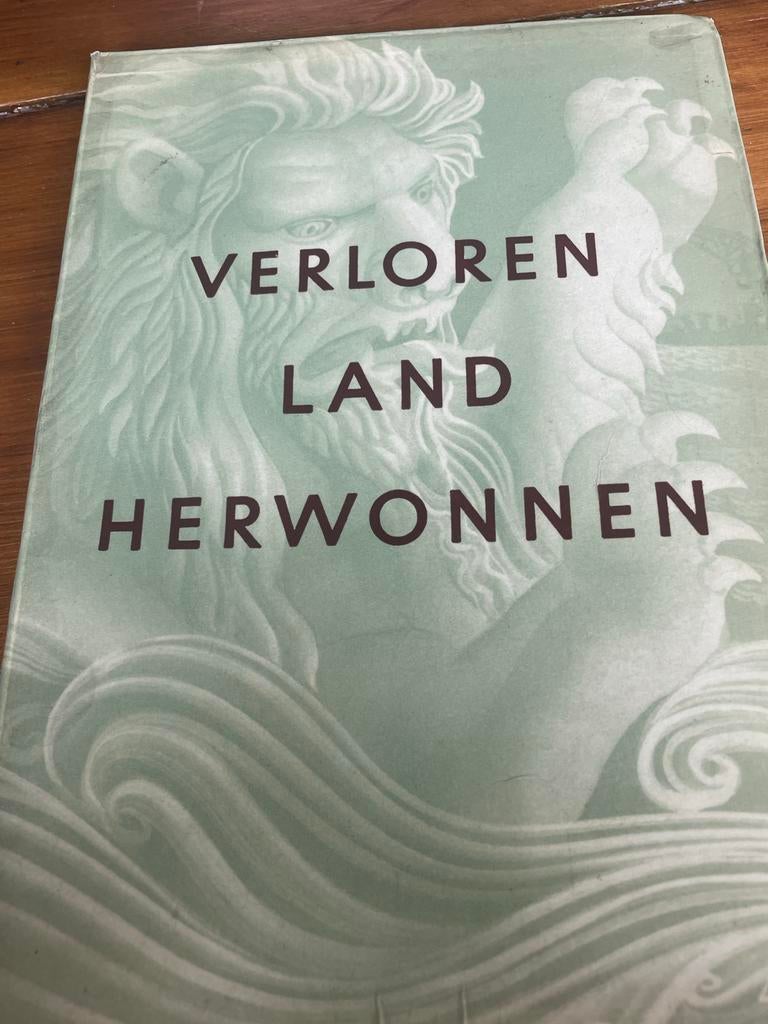Verloren Land Herwonnen - Watersnood 1953, Ophalen of Verzenden, Gelezen