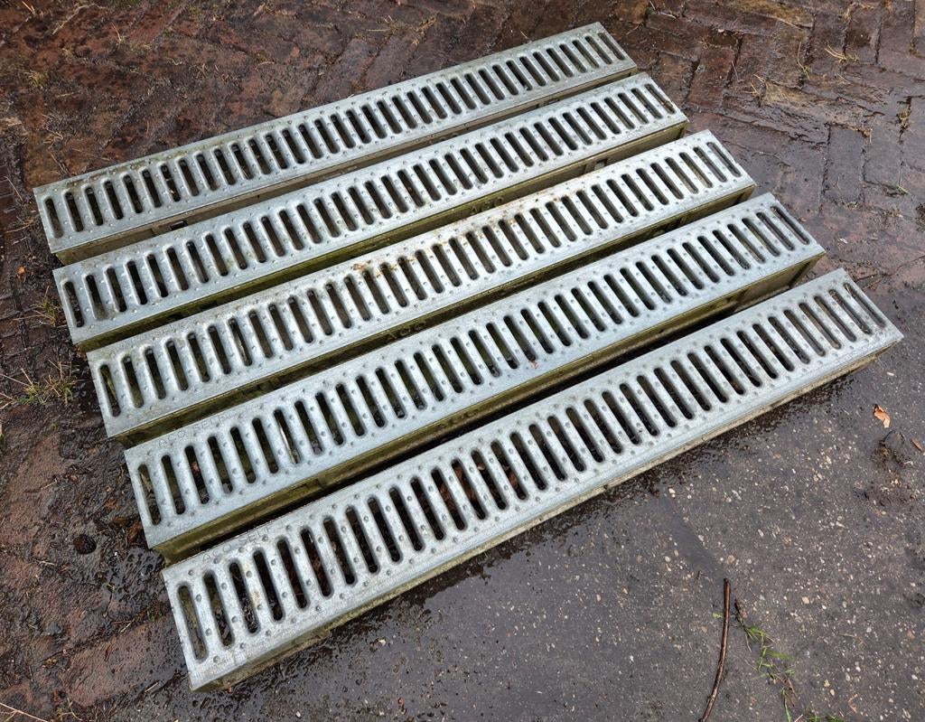 Aco afvoergoot met rooster 5 stuks, Ophalen, Overige materialen, Zo goed als nieuw, Minder dan 2 meter