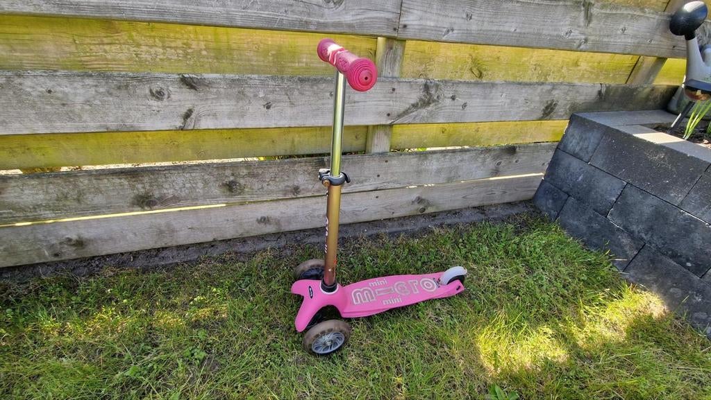 Mini Micro Step roze 3-wiel kinderstep met led lampjes, Fietsen en Brommers, Steps, Ophalen, Gebruikt, Gewone step