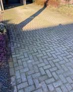 Gratis af te halen: Betonnen klinkers (68m2), Tuin en Terras, Ophalen, Gebruikt, Klinkers, 10 m² of meer