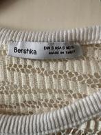 Crème kanten top Bershka maat S, Kleding | Dames, Tops, Beige, Ophalen of Verzenden, Zo goed als nieuw, Lange mouw