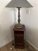 Vintage nachtkastje met lamp - massief hout en messing, Ophalen, Gebruikt, Hout, 100 tot 150 cm