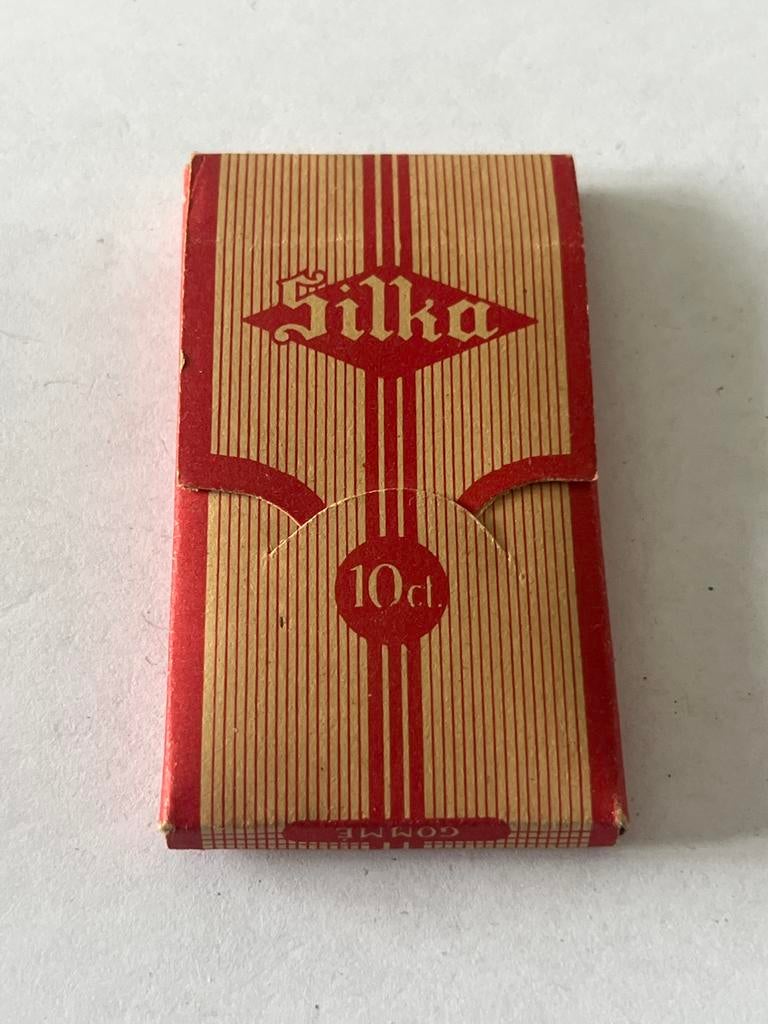 Vintage Silka Sigarettenpapier 100 Vel - Ongebruikt, Verzamelen, Ophalen of Verzenden, Nieuw, Tabaksdoos of Verpakking