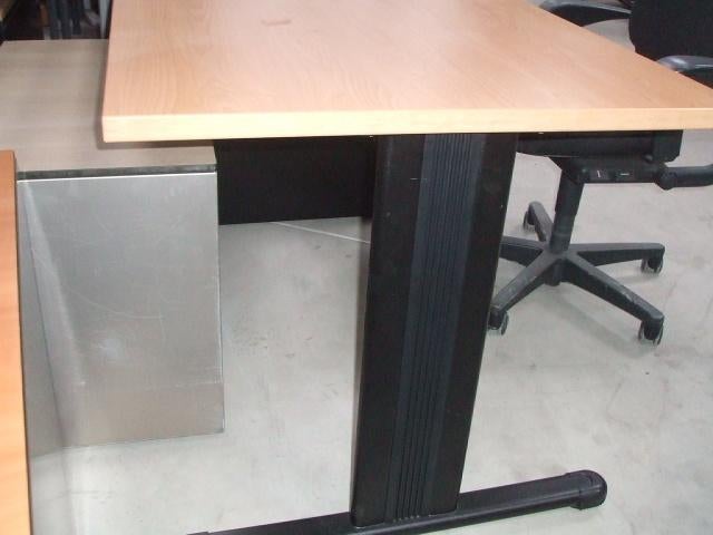 Diverse bureaus / hoekbureau, Huis en Inrichting, Bureaus, Gebruikt, Ophalen