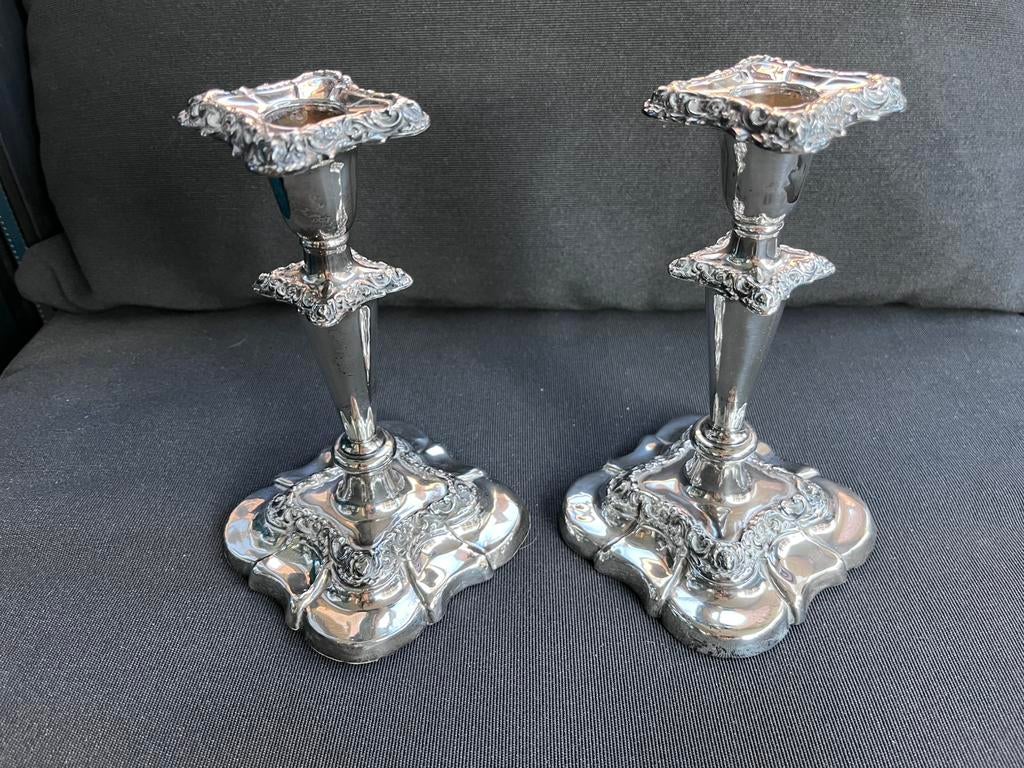 Antiek roccoco kandelaars Birmingham verzilverd - 19 cm hoog, Ophalen of Verzenden, Zilver