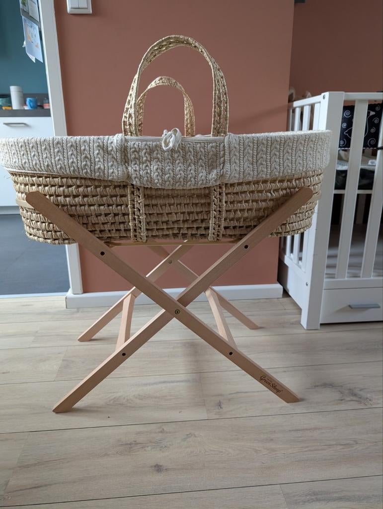 The Little Green Sheep Mozes wieg, Ophalen, Zo goed als nieuw, Wieg