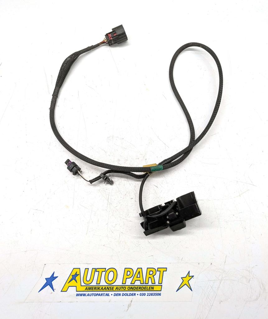 Chevrolet Silverado achteruitrij camera 2016-2019, Gebruikt, Info@gm.com, Chevrolet, Ophalen of Verzenden