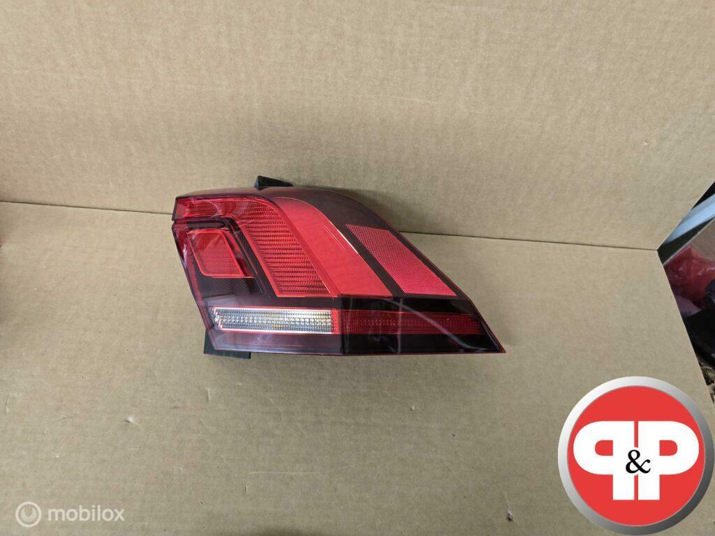 VW Tiguan 5na Achterlicht Links