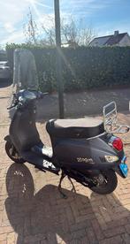 Agm VX50 scooter, Fietsen en Brommers, Snorfietsen en Snorscooters, Zo goed als nieuw, Benzine, Ophalen, Overige merken