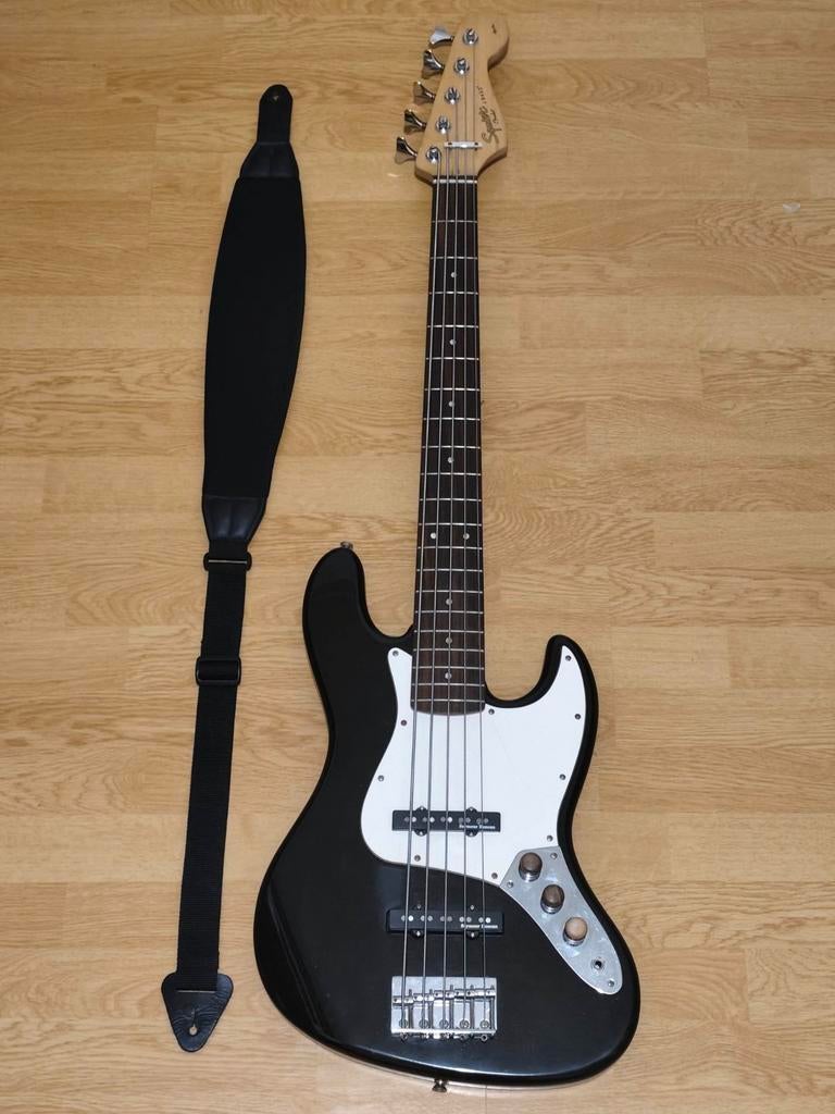 5 snarige bas | 5 string bass - Modified Squier Affinity V, Ophalen, Gebruikt, Elektrisch, 5-snarig