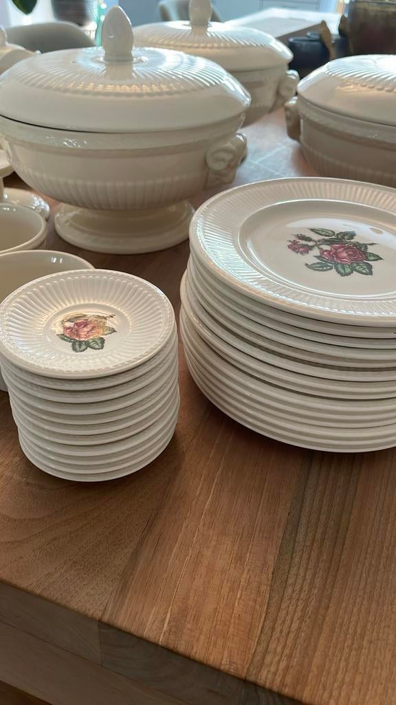Diverse onderdelen van Wedgwood servies, ook los te kopen, Huis en Inrichting, Keuken | Servies, Gebruikt, Ophalen of Verzenden