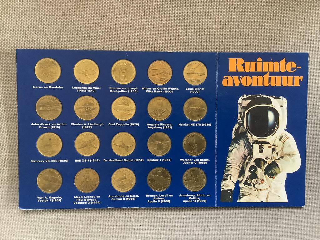 Ruimtevaart munten. Ruimte avontuur. Shell., Postzegels en Munten, Penningen en Medailles, Ophalen of Verzenden, Overige materialen