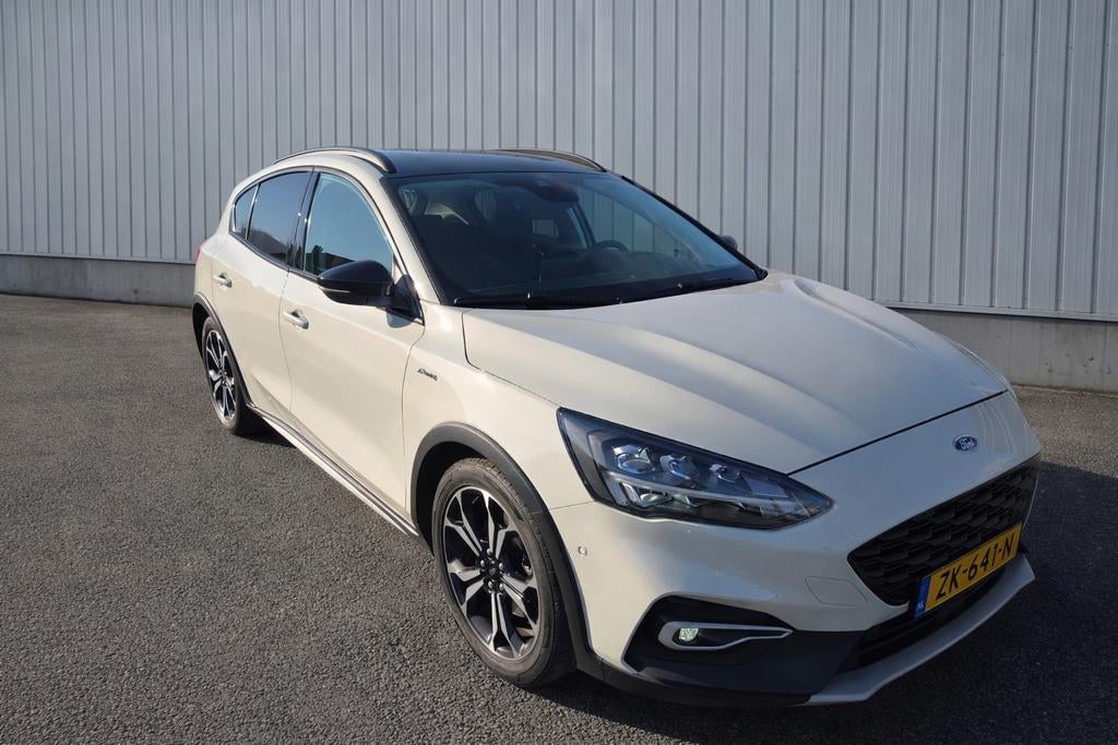 Ford Focus Active Business 2019 | Winterpakket | Camera, Zwart, Wit, Origineel Nederlands, Handgeschakeld