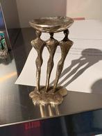 Sculptuur van Corry Amerlaan Niekerk, Ophalen