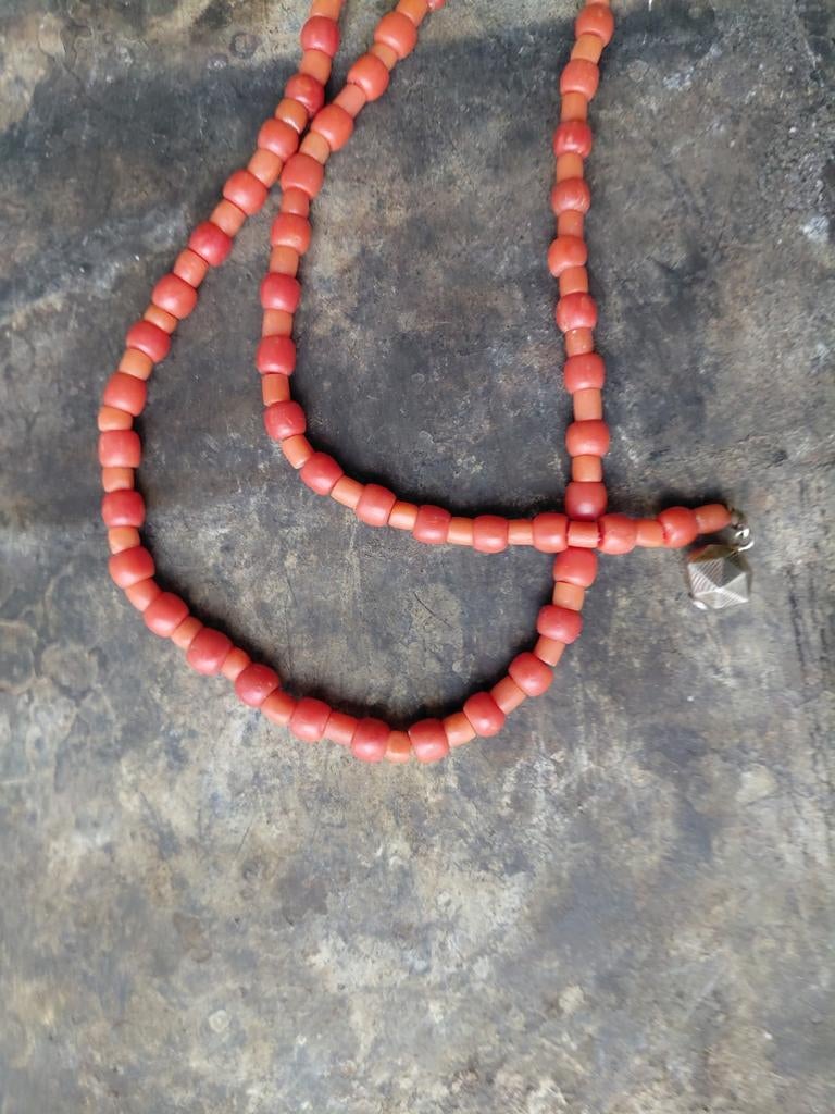 bloedkoraal ketting,zilveren slot,52 cm, Ophalen of Verzenden, Zilver, Ketting