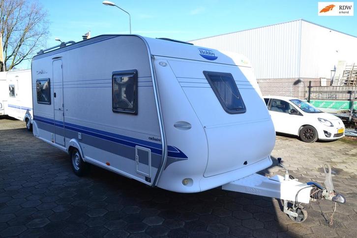 Hobby 495 B Exclusive - Frans bed - Wc+Douche - Voortent - G, Caravans en Kamperen, Caravans, Bedrijf, tot en met 4, 1000 - 1250 kg